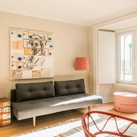 Almaria Ex Libris Chiado Отель 4*