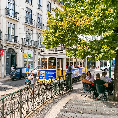 Almaria Ex Libris Chiado 4* 리스본